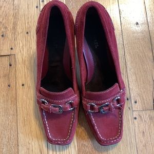 Aerosoles red suede pumps, size 7 1/2 medium